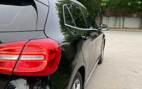 Mercedes-Benz GLA, 2016 год, 1 750 000 рублей, 10 фотография