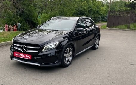 Mercedes-Benz GLA, 2016 год, 1 750 000 рублей, 3 фотография