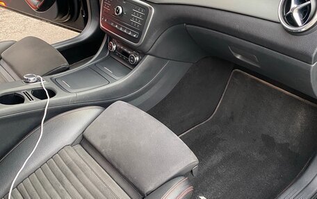 Mercedes-Benz GLA, 2016 год, 1 750 000 рублей, 18 фотография