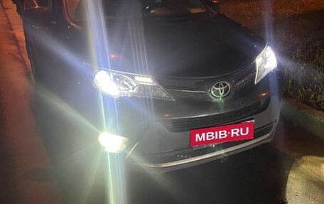 Toyota RAV4, 2014 год, 1 700 000 рублей, 2 фотография