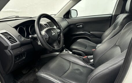 Mitsubishi Outlander III рестайлинг 3, 2012 год, 1 420 000 рублей, 9 фотография