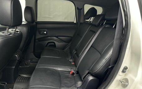 Mitsubishi Outlander III рестайлинг 3, 2012 год, 1 420 000 рублей, 10 фотография