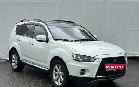Mitsubishi Outlander III рестайлинг 3, 2012 год, 1 420 000 рублей, 3 фотография