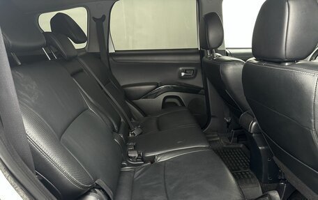 Mitsubishi Outlander III рестайлинг 3, 2012 год, 1 420 000 рублей, 14 фотография