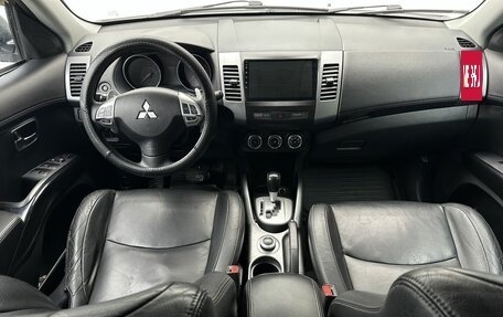 Mitsubishi Outlander III рестайлинг 3, 2012 год, 1 420 000 рублей, 11 фотография