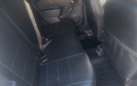 Renault Logan II, 2018 год, 330 000 рублей, 6 фотография