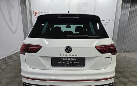 Volkswagen Tiguan II, 2021 год, 4 200 000 рублей, 3 фотография