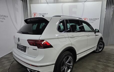 Volkswagen Tiguan II, 2021 год, 4 200 000 рублей, 6 фотография