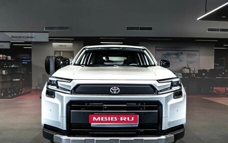 Toyota RAV4, 2026 год, 3 800 000 рублей, 2 фотография