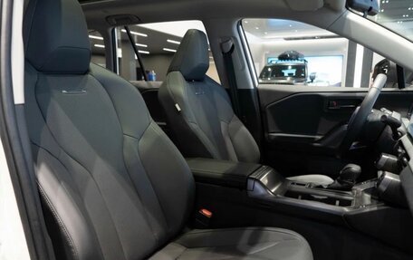 Toyota RAV4, 2026 год, 3 800 000 рублей, 11 фотография