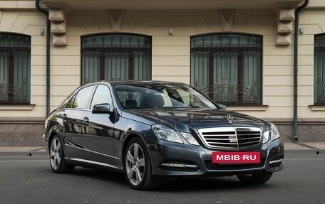 Mercedes-Benz E-Класс, 2011 год, 4 000 000 рублей, 3 фотография