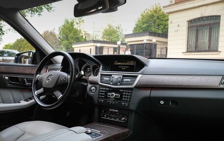 Mercedes-Benz E-Класс, 2011 год, 4 000 000 рублей, 9 фотография