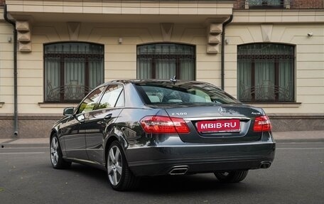 Mercedes-Benz E-Класс, 2011 год, 4 000 000 рублей, 5 фотография