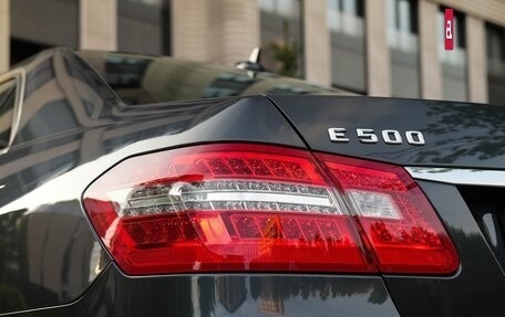 Mercedes-Benz E-Класс, 2011 год, 4 000 000 рублей, 24 фотография