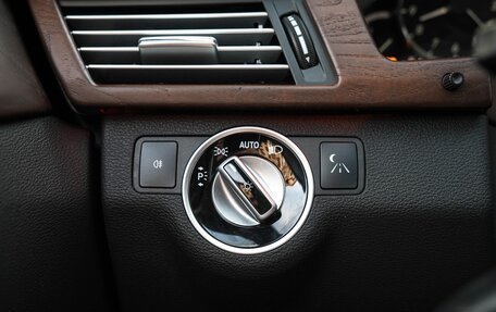 Mercedes-Benz E-Класс, 2011 год, 4 000 000 рублей, 35 фотография