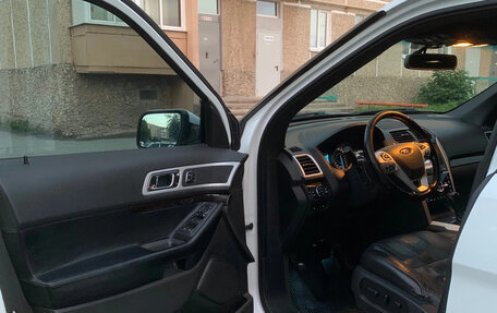 Ford Explorer VI, 2014 год, 1 950 000 рублей, 7 фотография