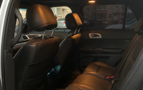 Ford Explorer VI, 2014 год, 1 950 000 рублей, 15 фотография