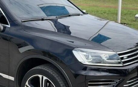 Volkswagen Touareg III, 2016 год, 3 020 000 рублей, 3 фотография
