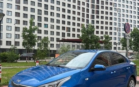KIA Rio IV, 2018 год, 1 375 000 рублей, 8 фотография