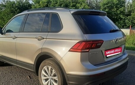 Volkswagen Tiguan II, 2020 год, 2 390 000 рублей, 8 фотография