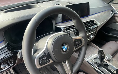 BMW 5 серия, 2019 год, 4 599 000 рублей, 14 фотография