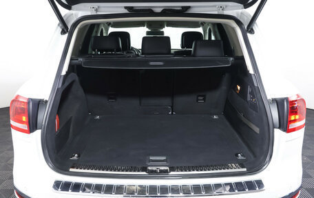 Volkswagen Touareg III, 2015 год, 3 000 000 рублей, 10 фотография