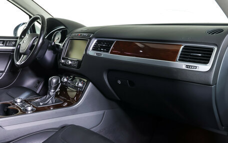 Volkswagen Touareg III, 2015 год, 3 000 000 рублей, 11 фотография