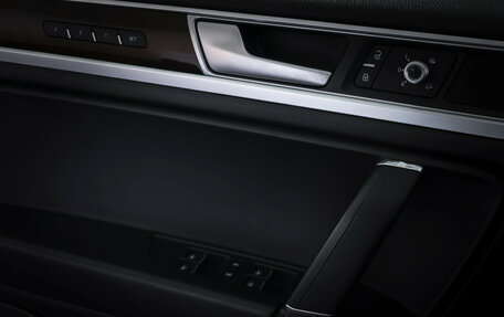 Volkswagen Touareg III, 2015 год, 3 000 000 рублей, 17 фотография