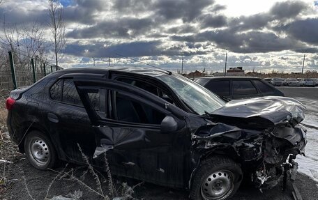 Renault Logan II, 2014 год, 300 000 рублей, 4 фотография