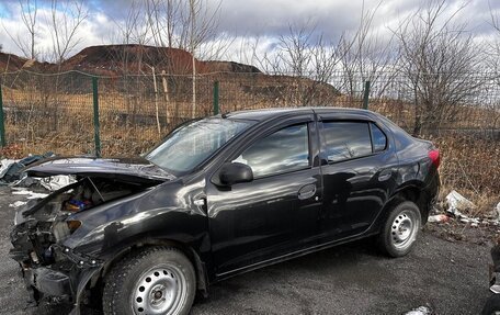 Renault Logan II, 2014 год, 300 000 рублей, 3 фотография