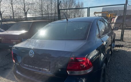 Volkswagen Polo VI (EU Market), 2011 год, 250 000 рублей, 4 фотография