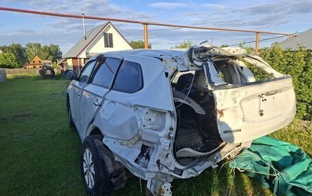 Mitsubishi Outlander III рестайлинг 3, 2014 год, 120 000 рублей, 2 фотография