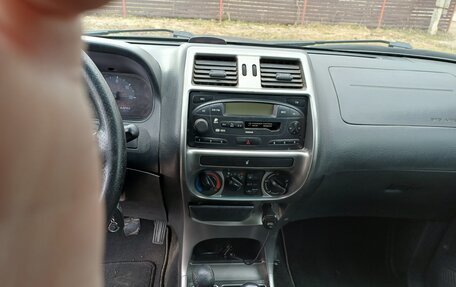 Nissan Terrano II рестайлинг, 2004 год, 250 000 рублей, 13 фотография