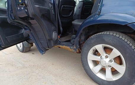 Nissan Terrano II рестайлинг, 2004 год, 250 000 рублей, 17 фотография