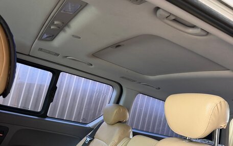 Hyundai Grand Starex Grand Starex I рестайлинг 2, 2014 год, 1 190 000 рублей, 13 фотография