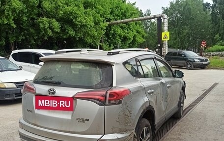 Toyota RAV4, 2016 год, 1 100 000 рублей, 3 фотография
