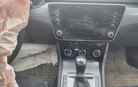Skoda Superb III рестайлинг, 2021 год, 1 650 000 рублей, 17 фотография