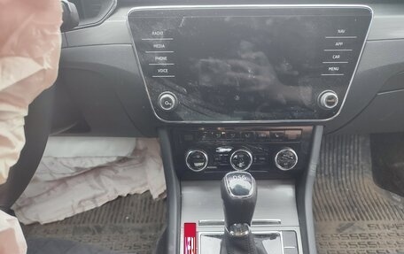 Skoda Superb III рестайлинг, 2021 год, 1 650 000 рублей, 18 фотография