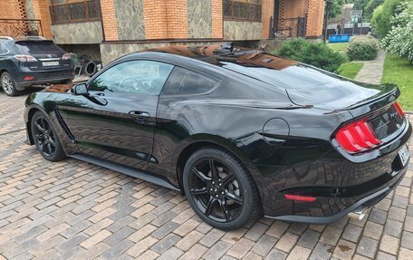 Ford Mustang VI рестайлинг, 2020 год, 2 830 000 рублей, 10 фотография