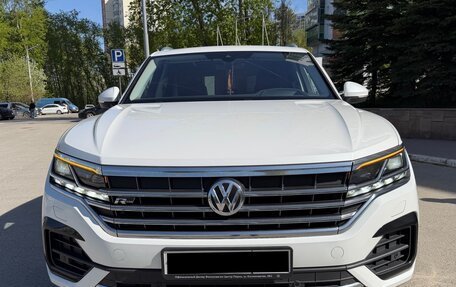 Volkswagen Touareg III, 2020 год, 5 700 000 рублей, 2 фотография