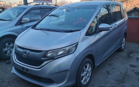 Honda Freed II, 2017 год, 1 700 000 рублей, 24 фотография