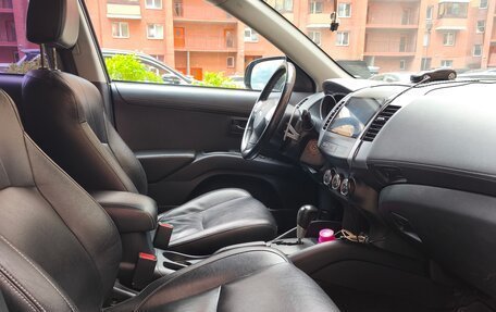 Mitsubishi Outlander III рестайлинг 3, 2011 год, 1 050 000 рублей, 11 фотография