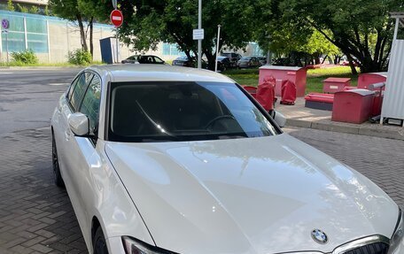 BMW 3 серия, 2019 год, 3 200 000 рублей, 3 фотография