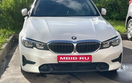 BMW 3 серия, 2019 год, 3 200 000 рублей, 8 фотография