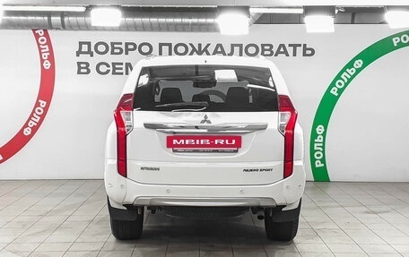 Mitsubishi Pajero Sport III рестайлинг, 2019 год, 3 170 000 рублей, 6 фотография