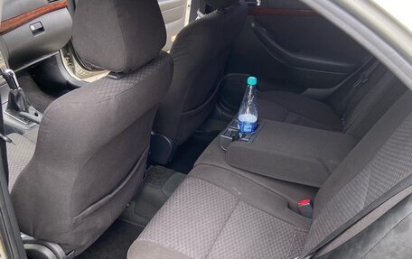 Toyota Avensis III рестайлинг, 2003 год, 590 000 рублей, 2 фотография