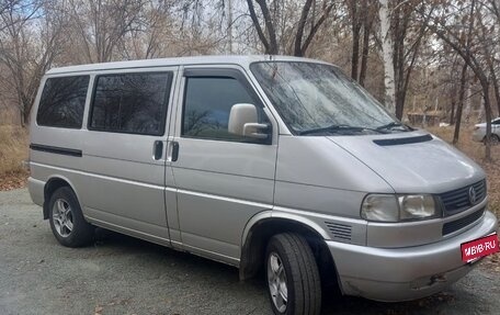 Volkswagen Caravelle T4, 2001 год, 1 390 000 рублей, 1 фотография