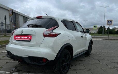 Nissan Juke II, 2014 год, 940 000 рублей, 10 фотография