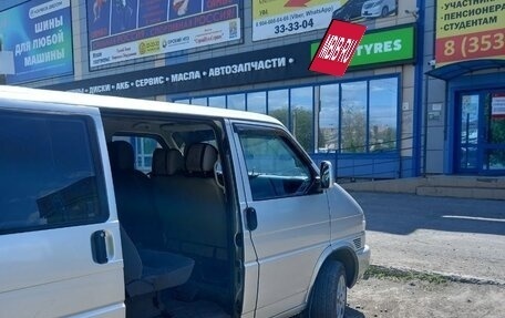 Volkswagen Caravelle T4, 2001 год, 1 390 000 рублей, 4 фотография