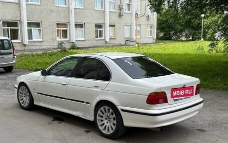 BMW 5 серия, 1998 год, 265 000 рублей, 3 фотография